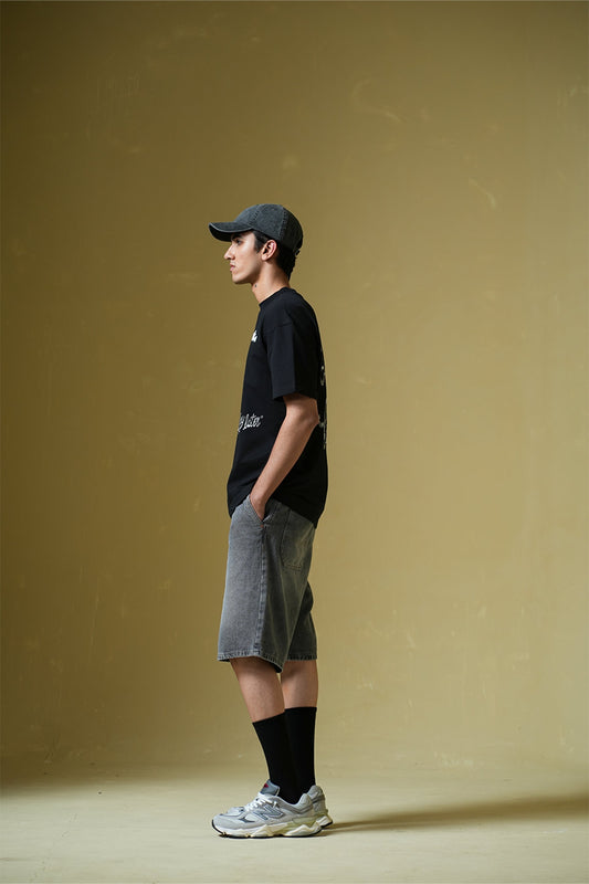 Laugh Now Printed Black Oversized T-Shirt Main Character