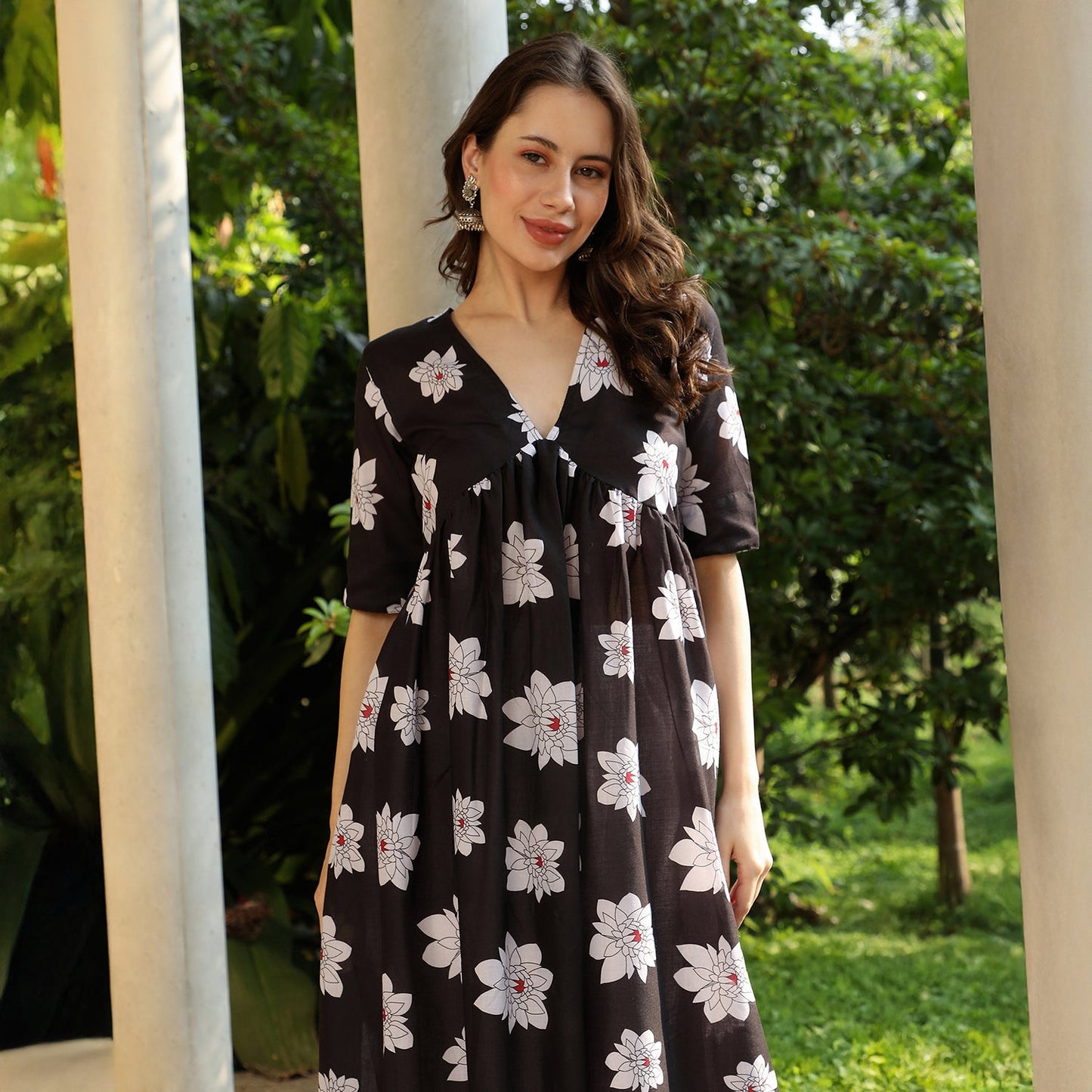Water Lilies Kurta With Trousers And Dupatta