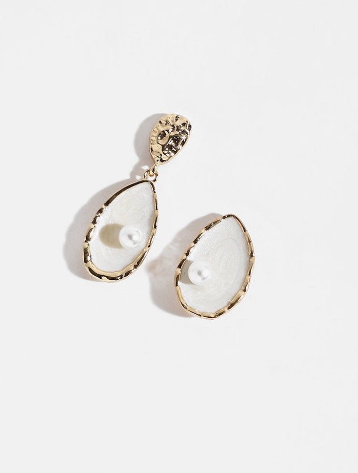 Pearl Droplets