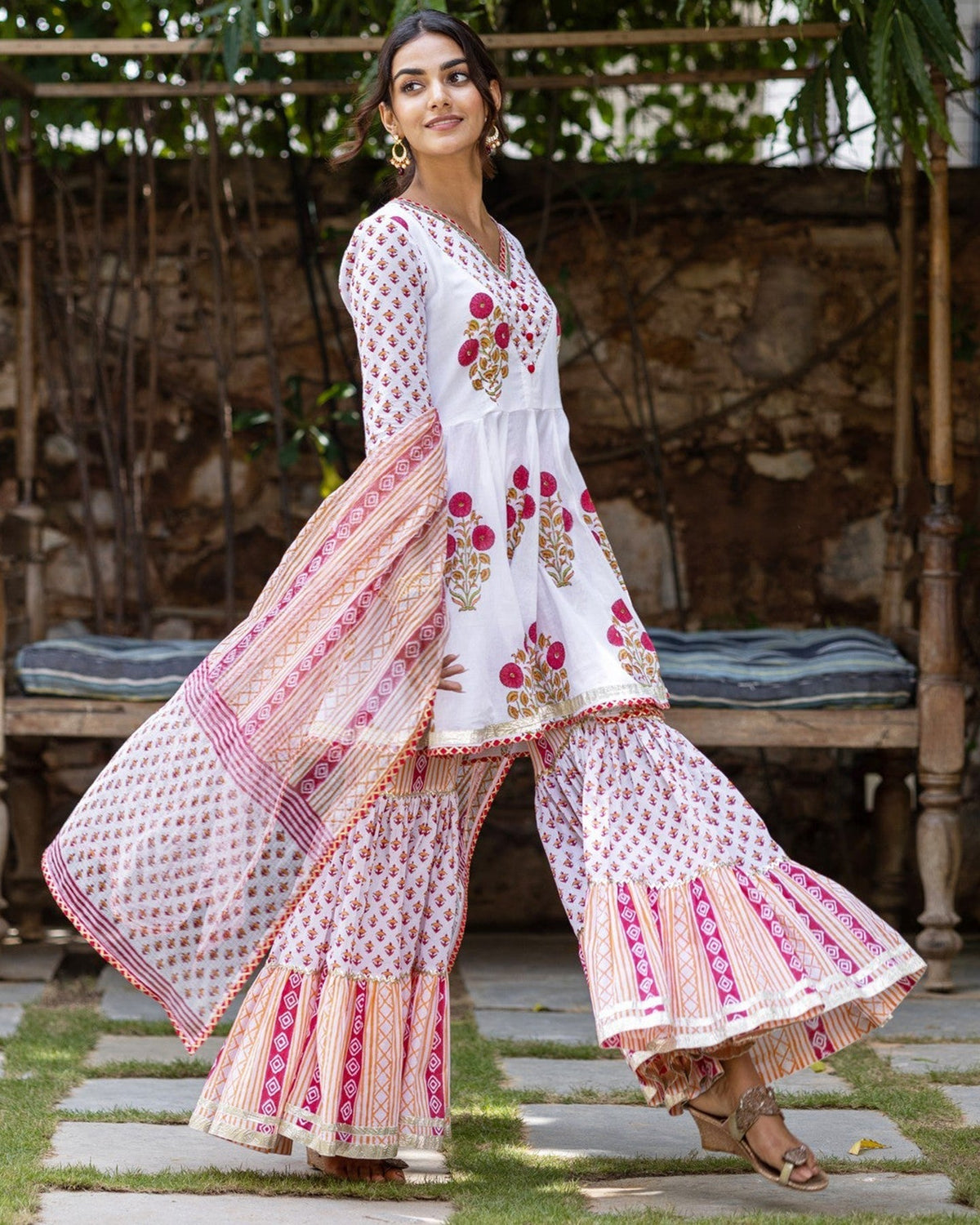 Amishi Sharara Set