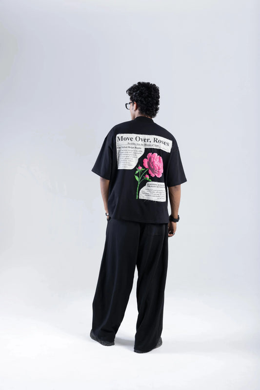 "Move Over Roses" Round Neck Printed Black T-Shirt Off Sinners