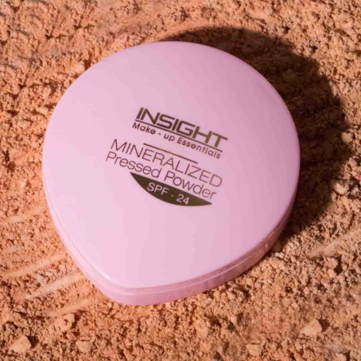 Insight Powder Compact 01-Natural Beige, 02-Medium Beige, 04-Beige 9 GRAM