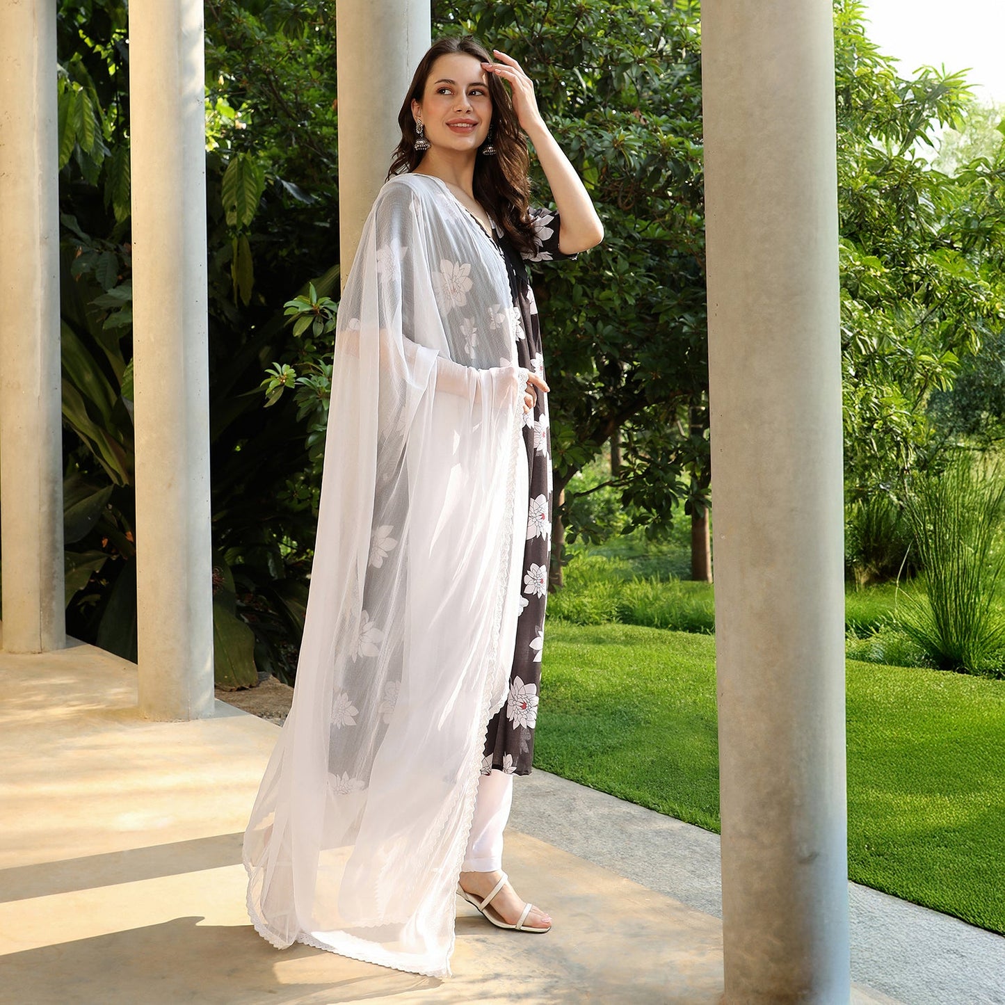 Water Lilies Kurta With Trousers And Dupatta