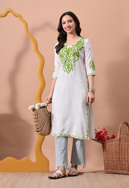 LIBOZA Women Kashmiri Embroidered Straight Kurta