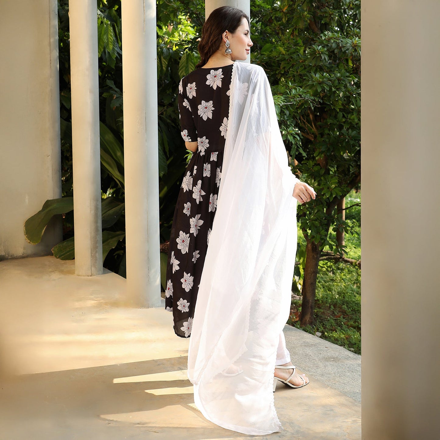 Water Lilies Kurta With Trousers And Dupatta