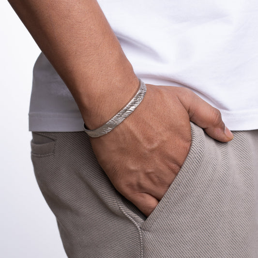 Comet Cuff - Satin Silver Zach