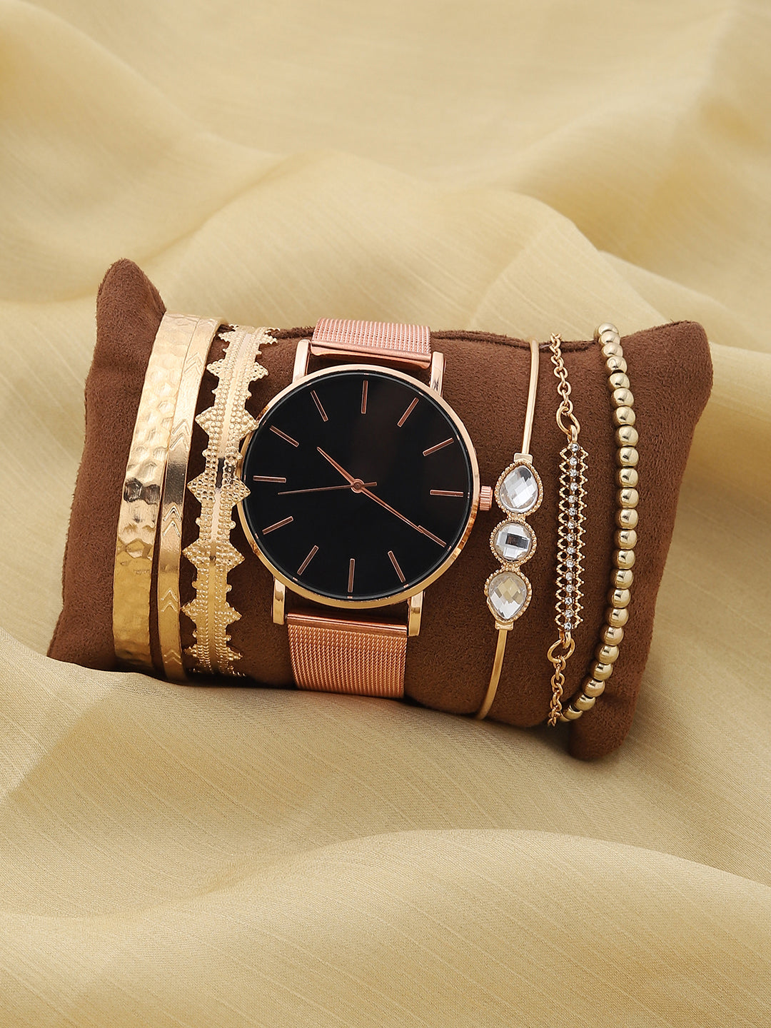 Black Analog Round Dial With Gold Metal Mesh Strap Watch & Bracelets