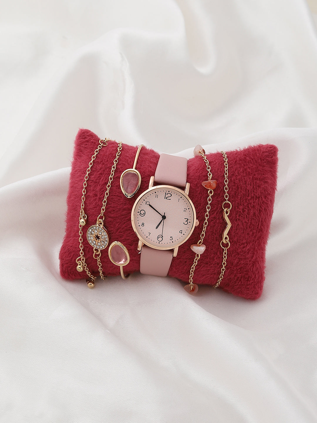Dusky Pink Analog Round Dial With Pink Leather Strap Watch & Bracelet