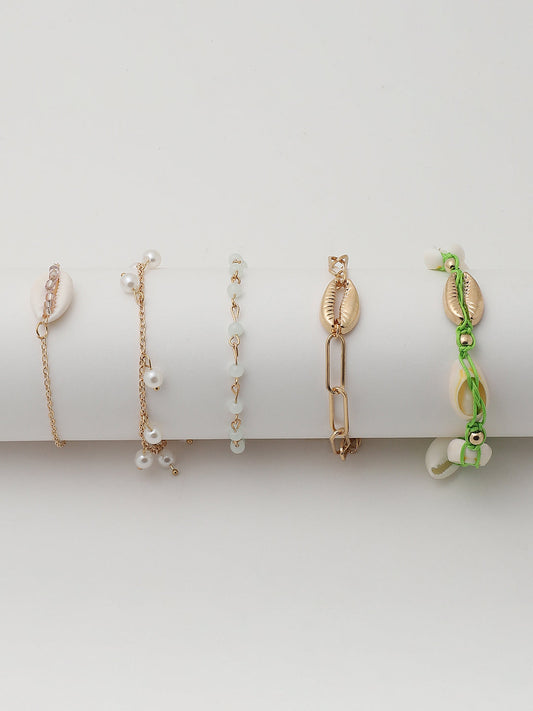 Set of 5 Gold Plated Pearls Bracelet