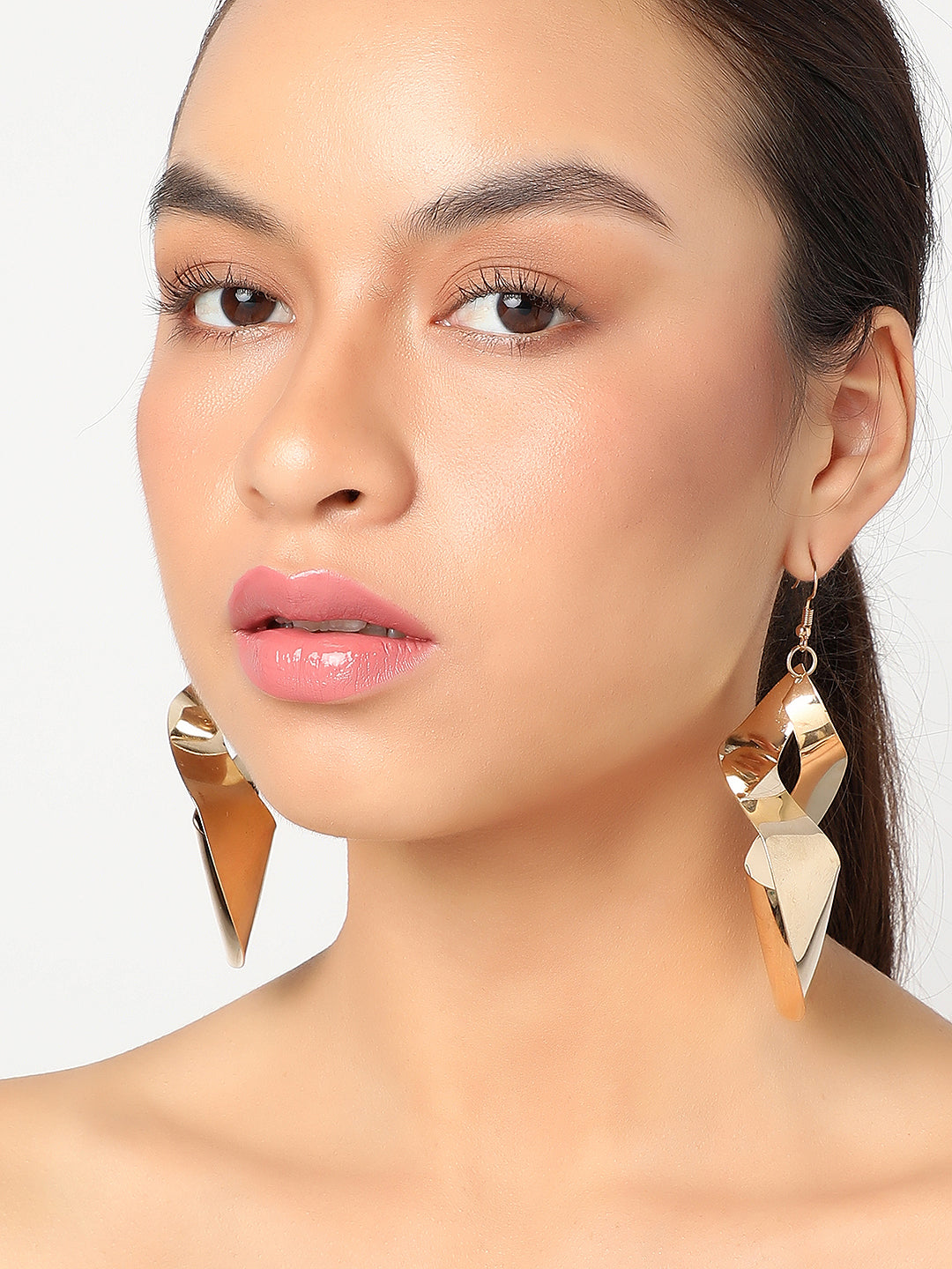SOHI GOLD PLATED CONTEMPORARY EARRINGS