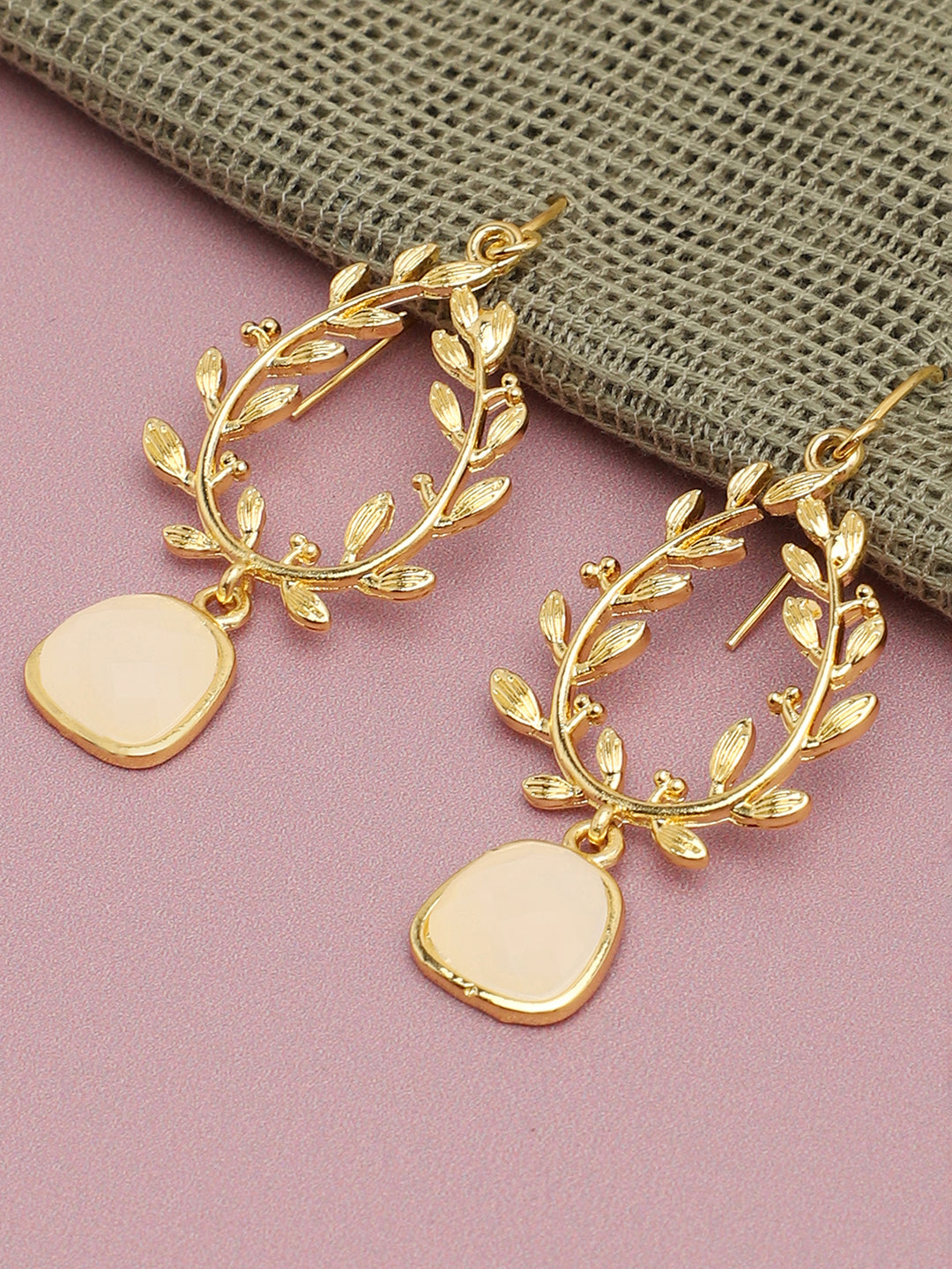 Tiara Drops