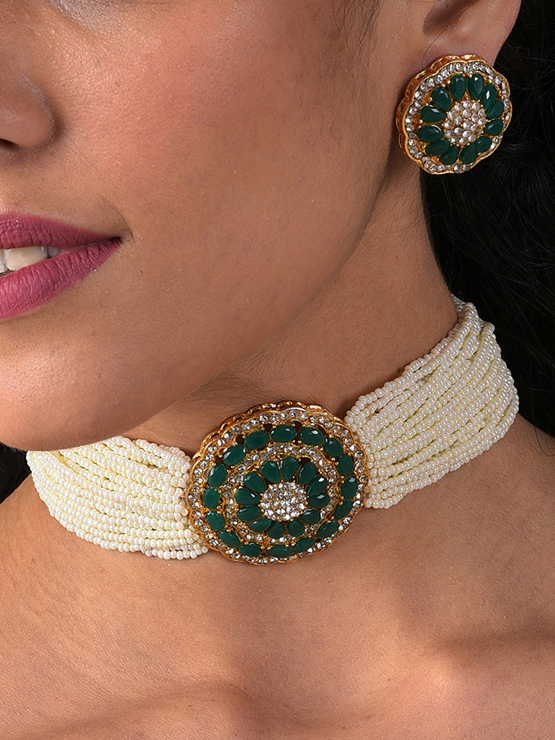 GREEN STONE STUDED CHOKER SET
