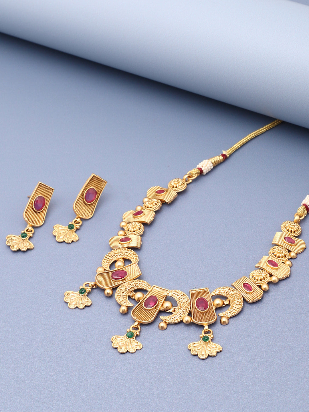 GOLD GOLD STONES JEWELLERY SET