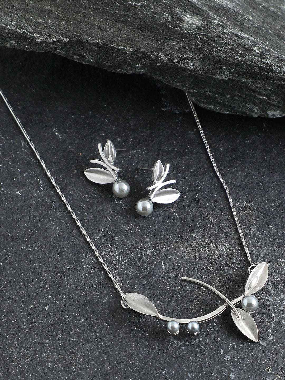 Sleek and Chic Set
