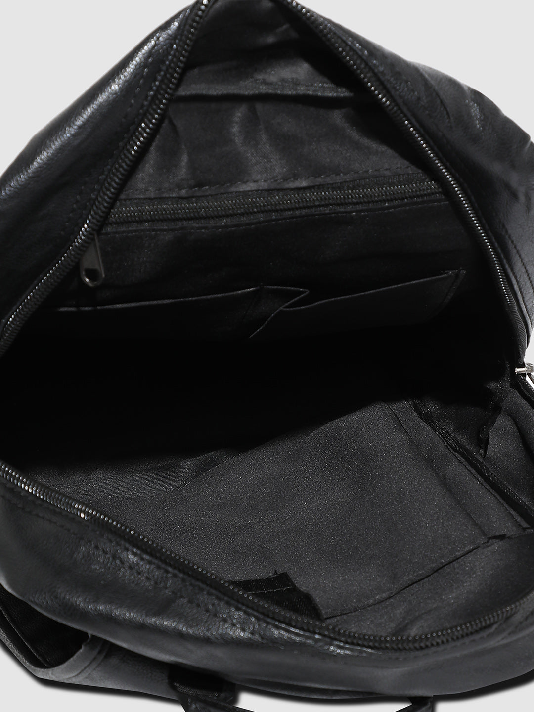 The Pioneer Backpack - Onyx Black