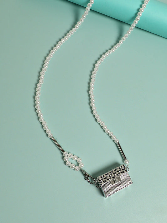 Dazzling Allure: Adorning With A Metallic Bodychain & Mini Purse