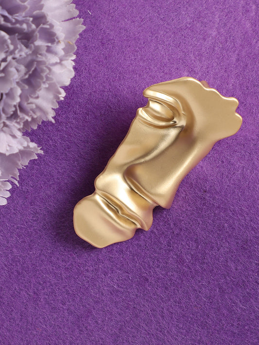 Timeless Treasures: Discovering the Beauty of Vintage Brooches