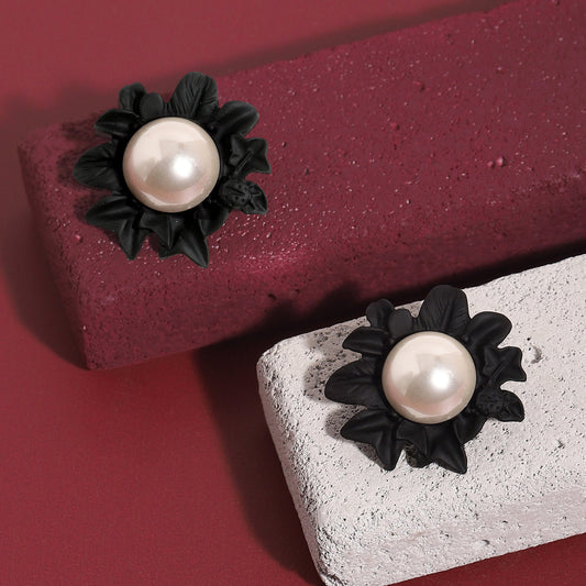 NA Studs Earrings