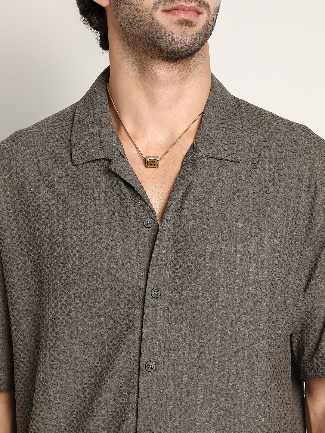 Zigzag-Helix Resort Oversized Shirt