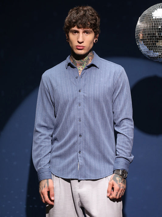 Parallel-Crease Tactile Shirt