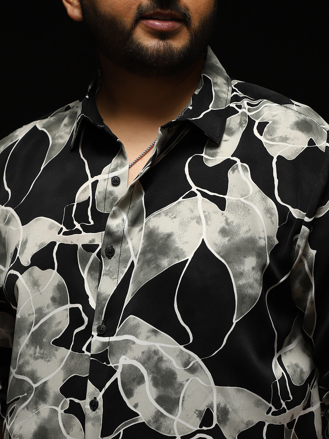 Artistic-Foliage Lined Imrprint Shirt