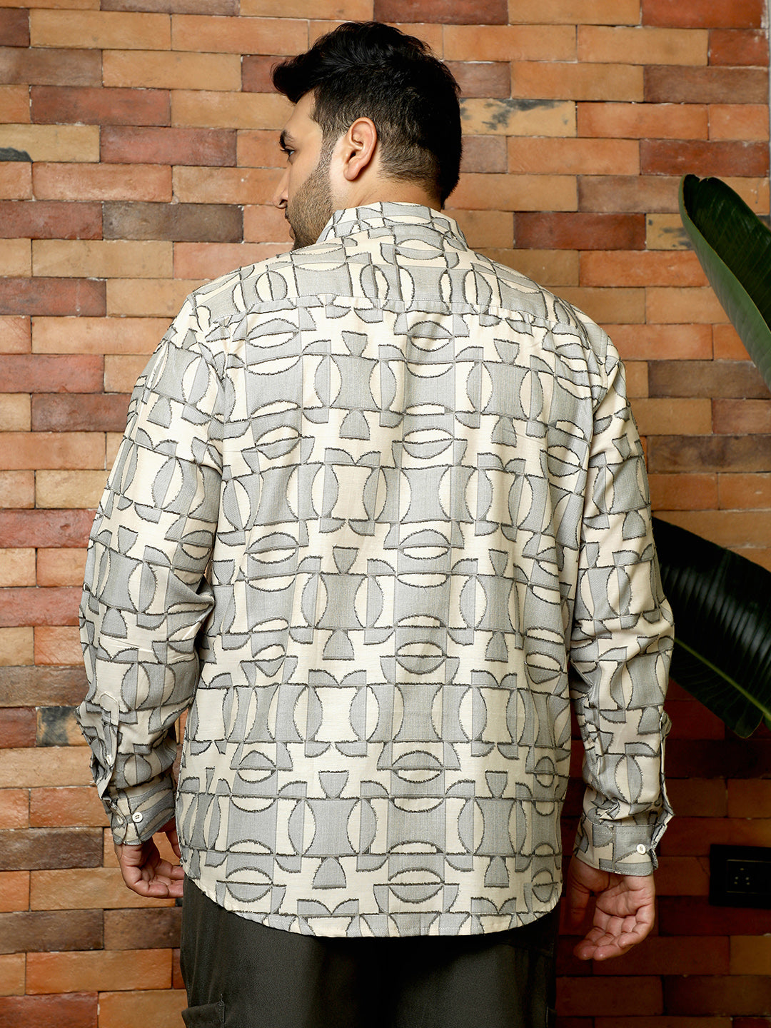 Geometric-Curve Jacquard Shirt