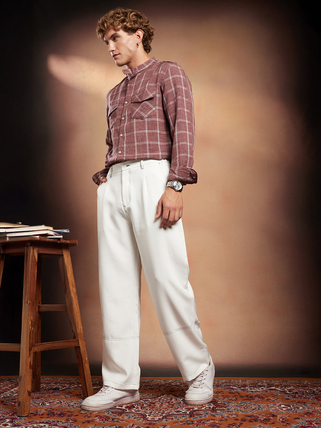 Contrast-Stitch Straight Trousers