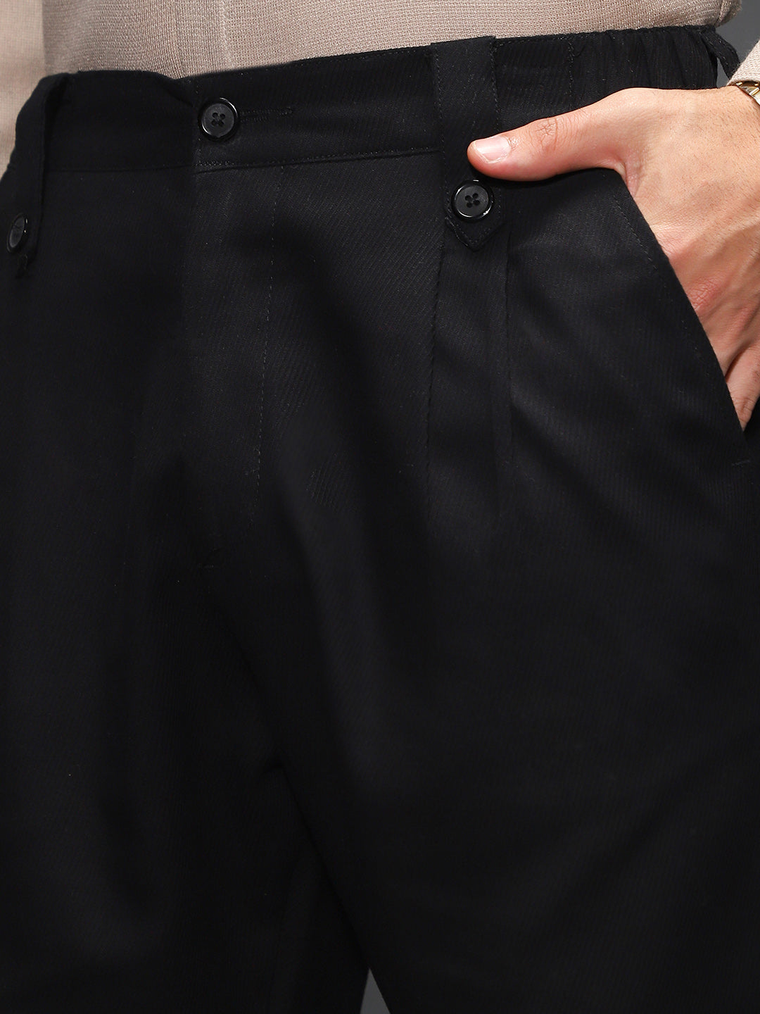 Ribbed-Pleated Chino Trousers