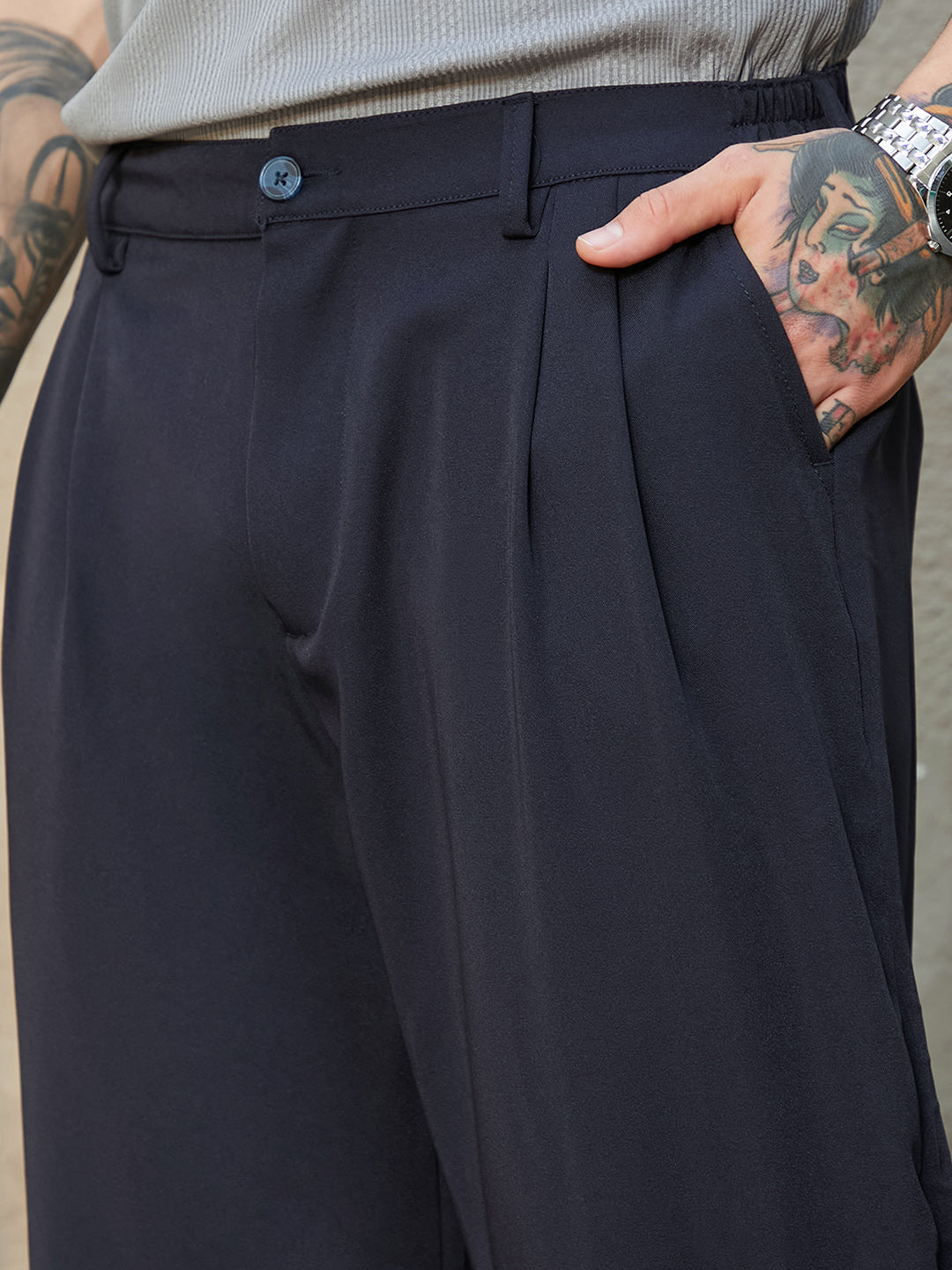Straight-Cuffed Pleated Trousers