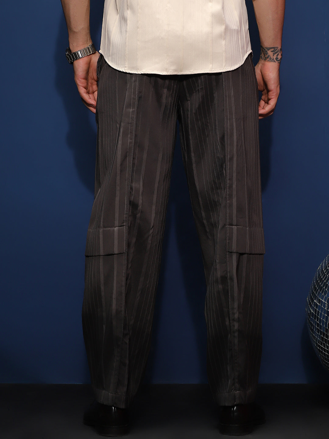 Unbalanced-Ridge Straight Trousers