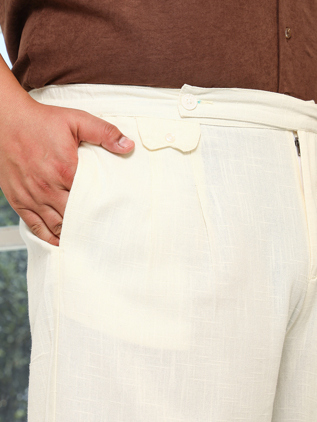 Pleated Extended-Button Trousers