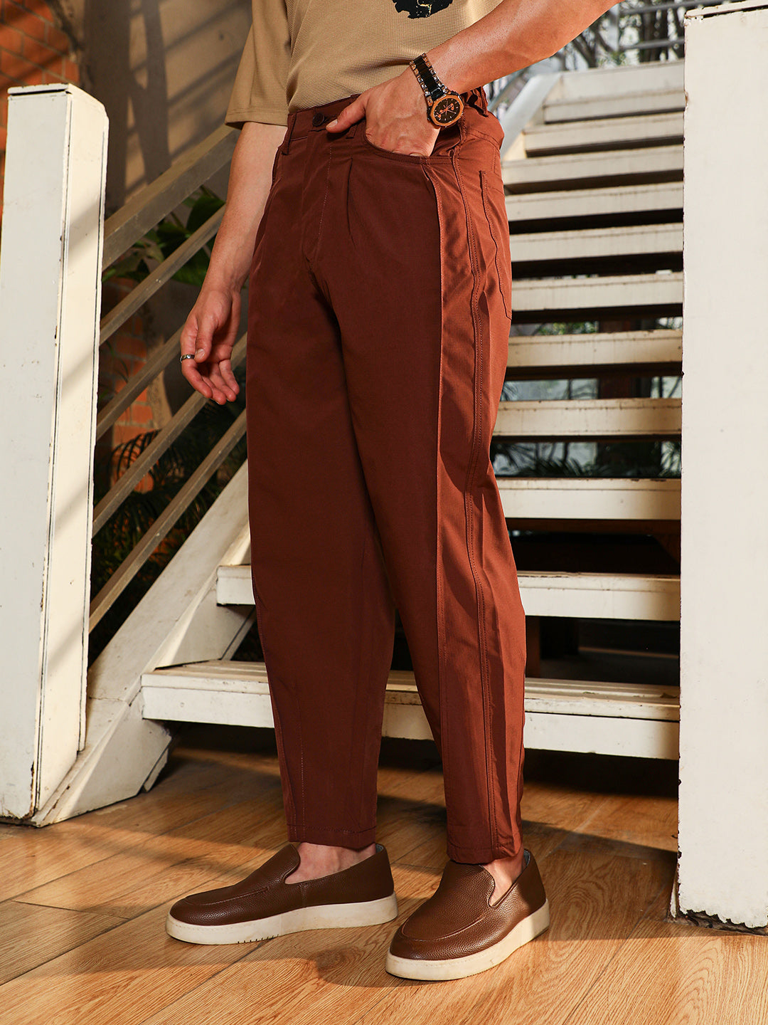 Pleated-Tapered Trousers