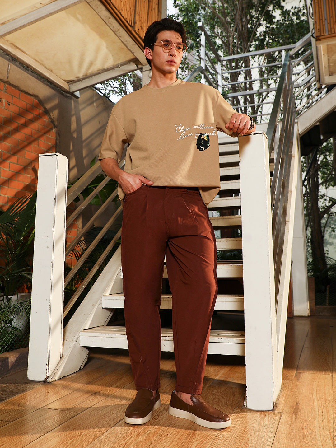 Pleated-Tapered Trousers