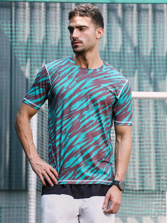 Contrast-Stroke Activewear T-Shirt