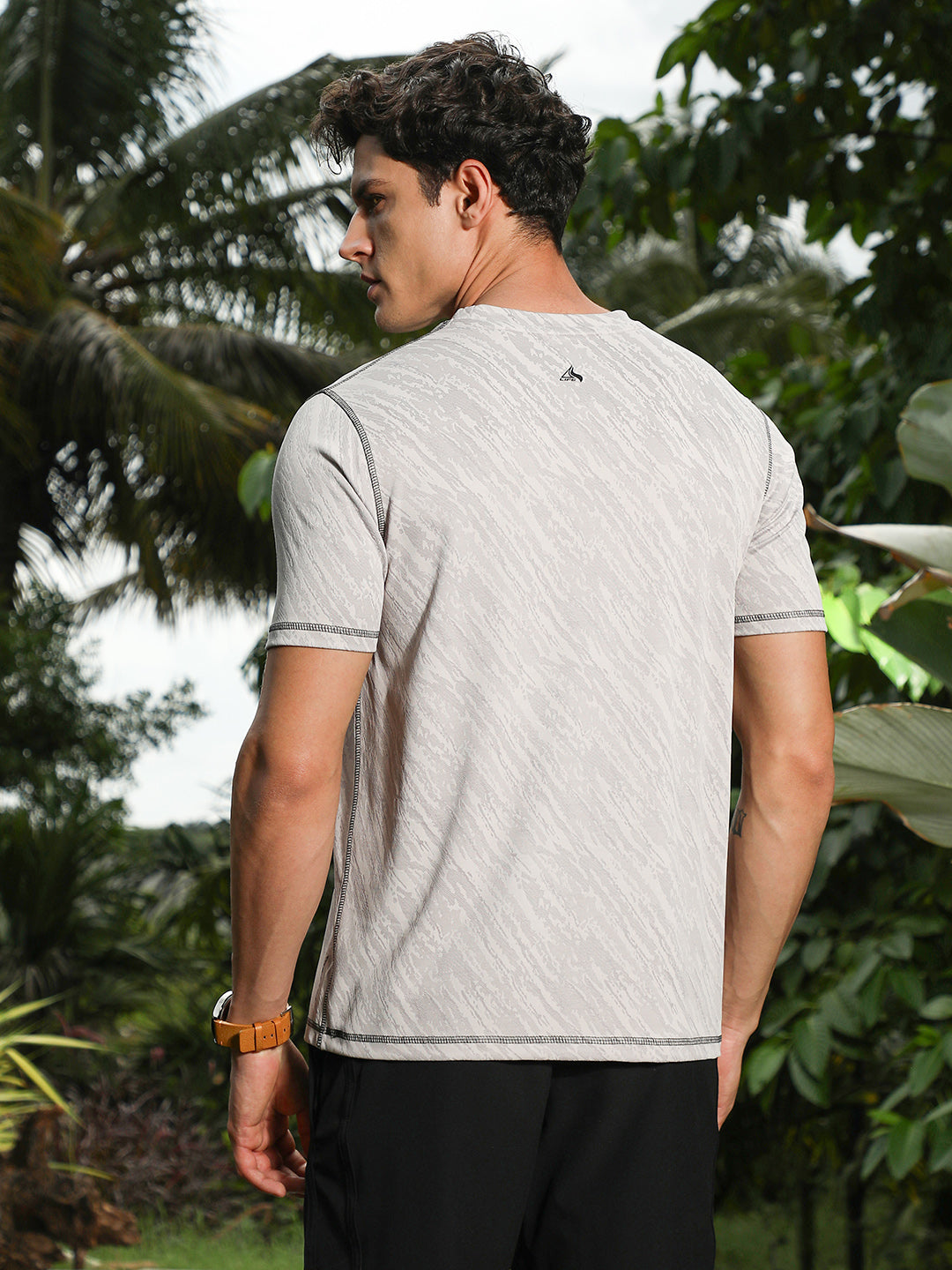 Cloud Grey Plash-Imprint Activewear T-Shirt
