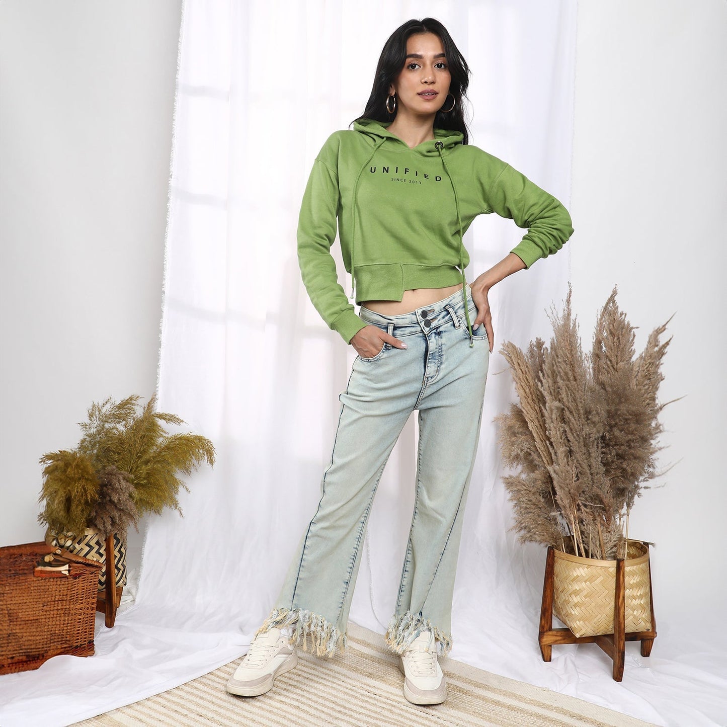 Unified Cropped Sweatshirt