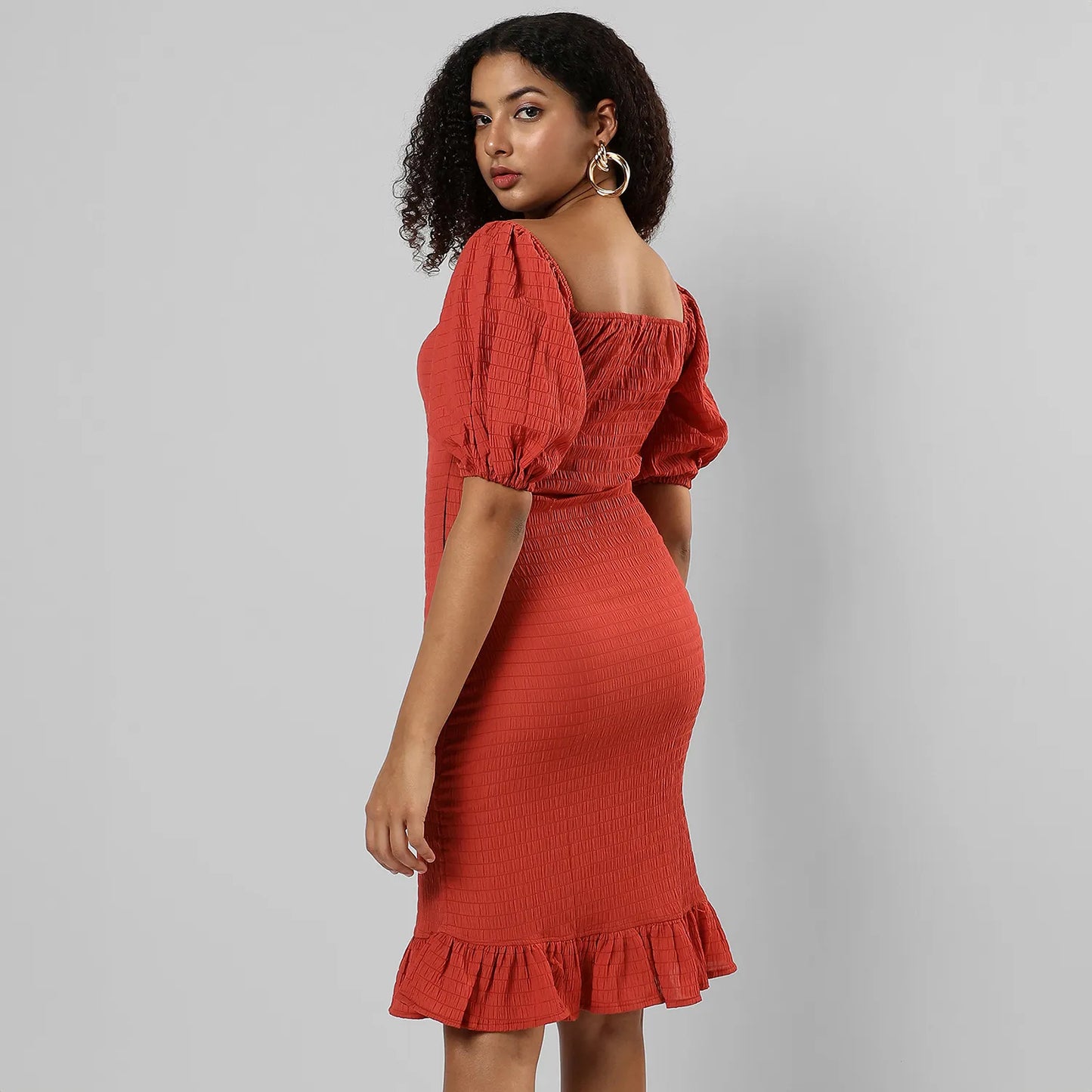 Puff-Sleeved Creased Dress