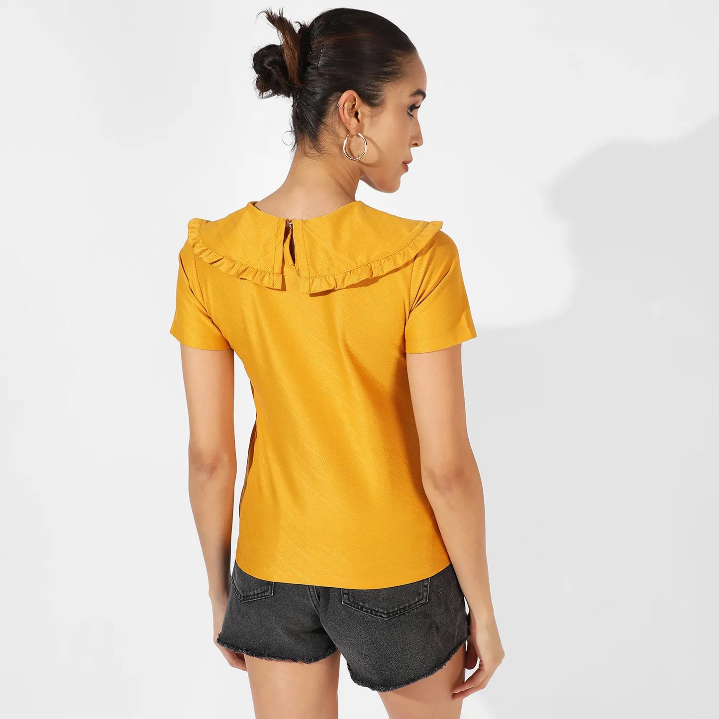 Peter-Pan Collared Top