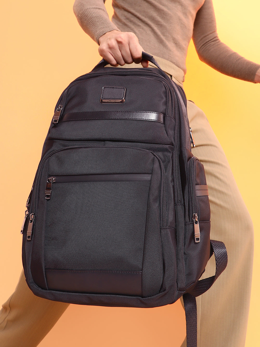The Urban Trail Backpack - Fossil Grey