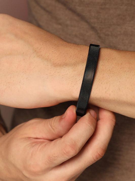 The Mesh Cuff Bracelet