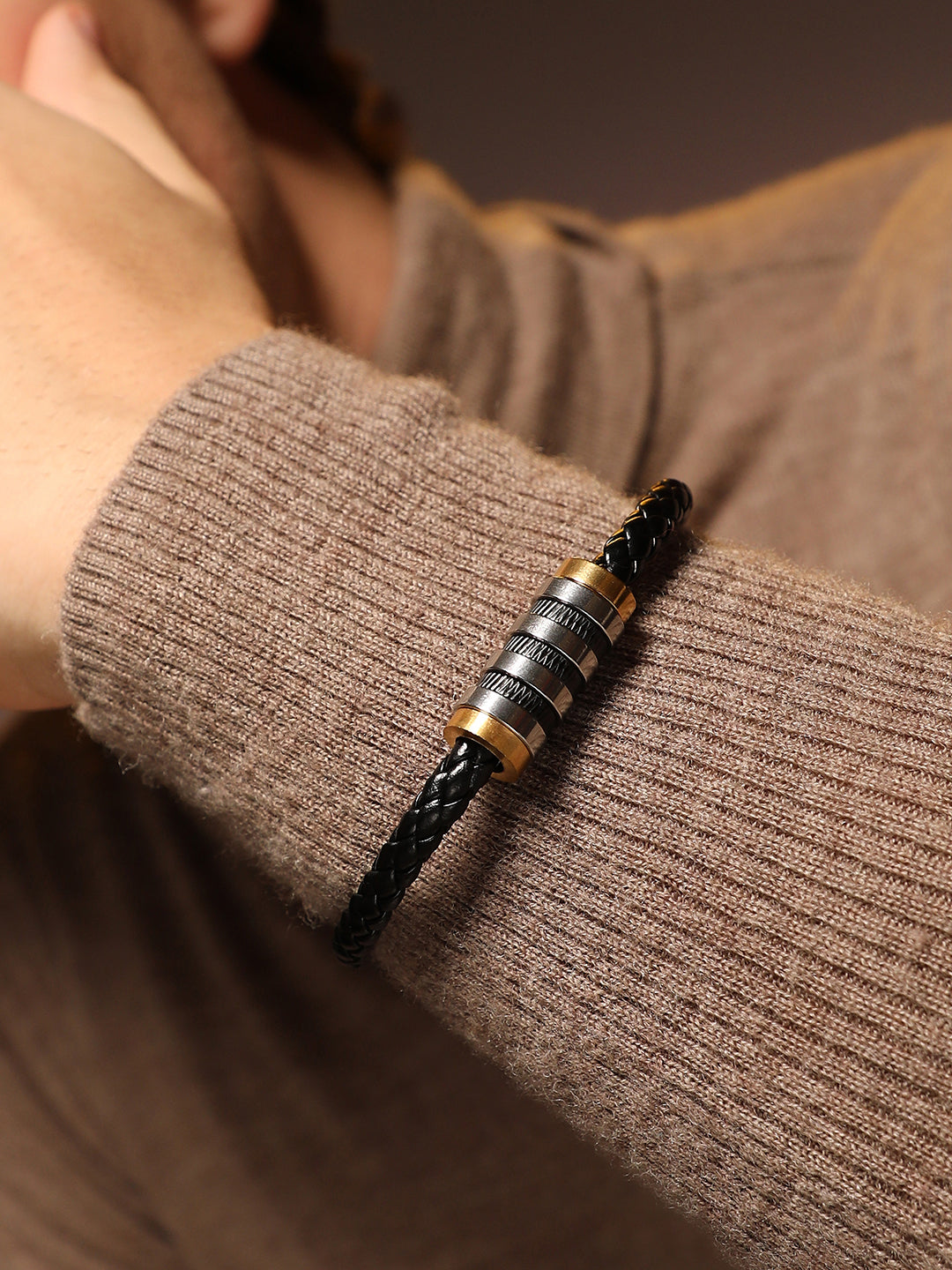 The Braided Leather Bracelet