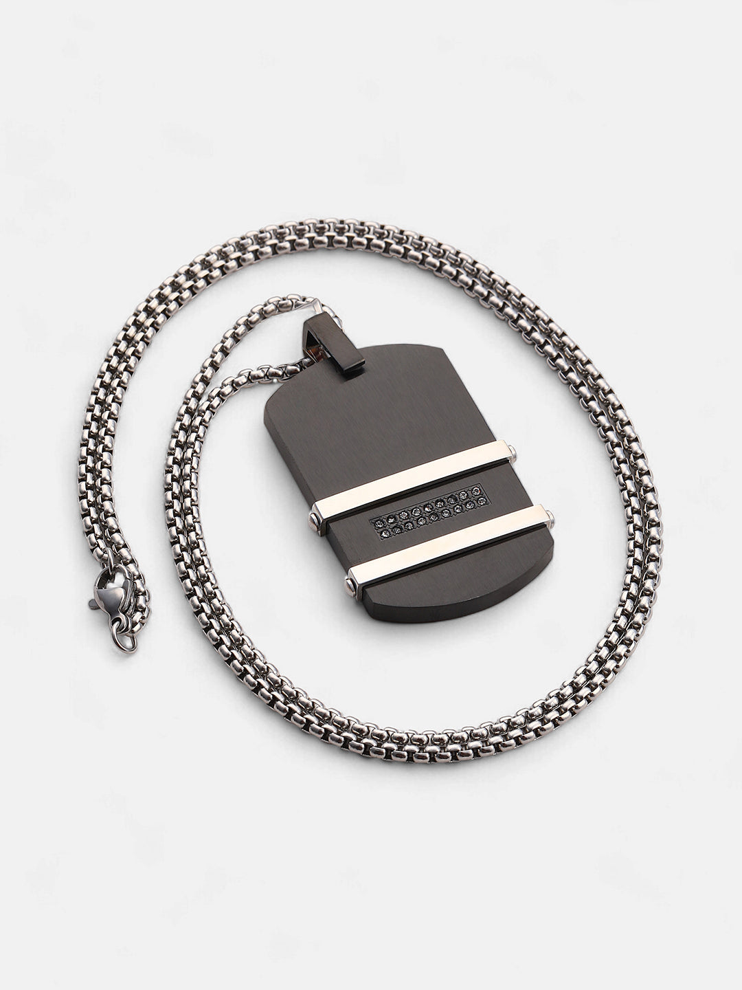 The Lined Plate Pendant Necklace