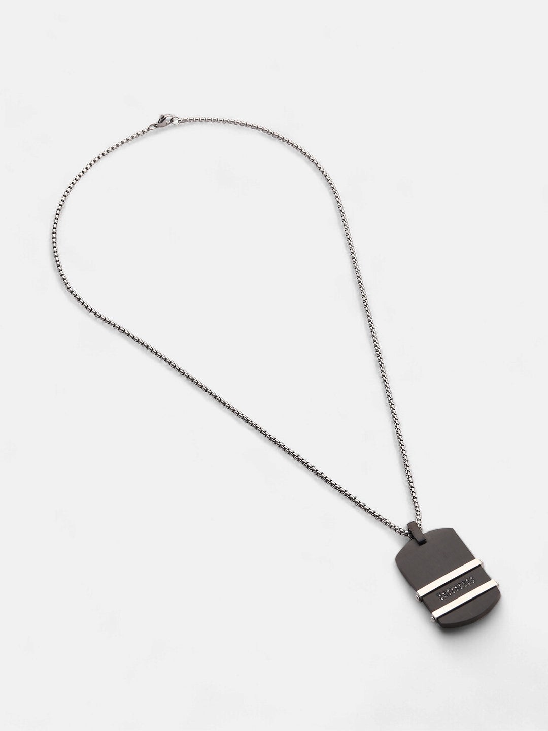 The Lined Plate Pendant Necklace