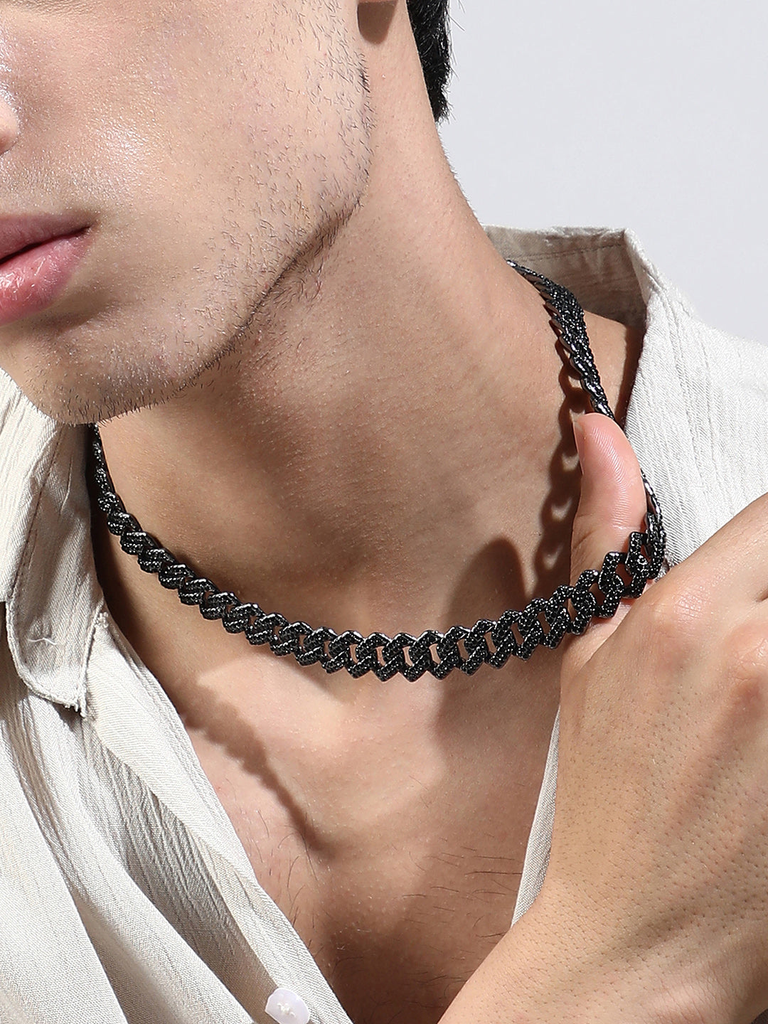 The Bijou-Curb Chain Necklace - Onyx Black