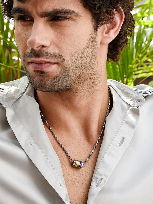 The Prism-Rod Pendant Necklace - Metallic Silver