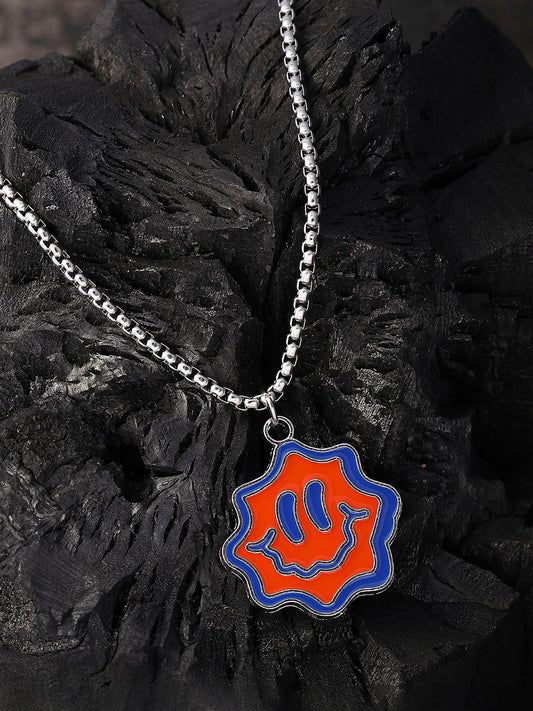 The Fluid-Smile Pendant Necklace - Metallic Silver