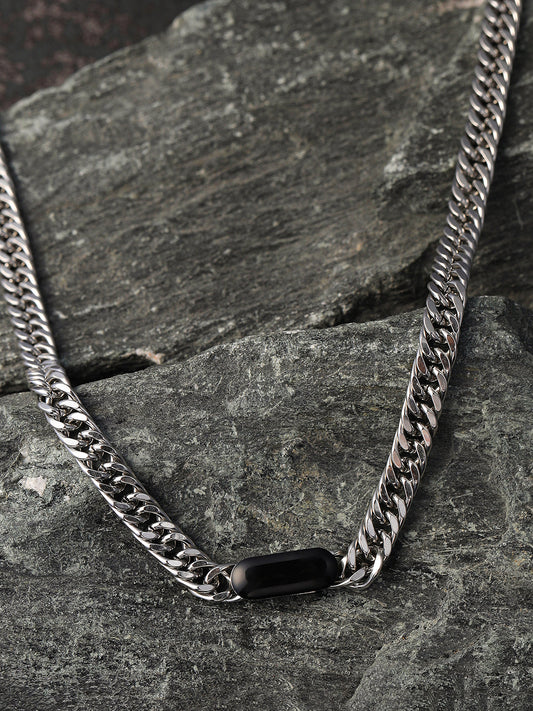 The Dainty Pendant Necklace - Metallic Silver