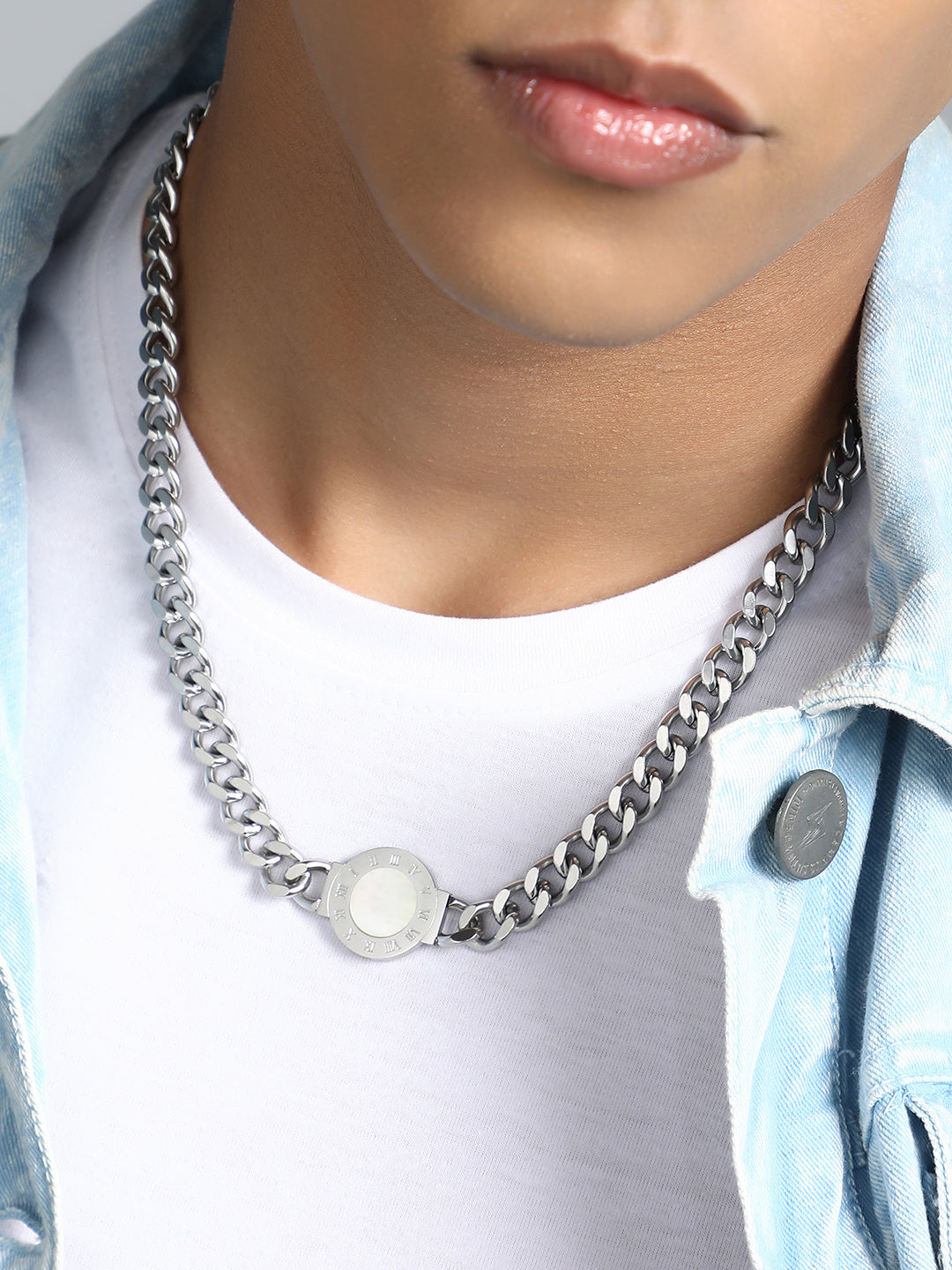 The Roma Pendant Necklace - Metallic Silver