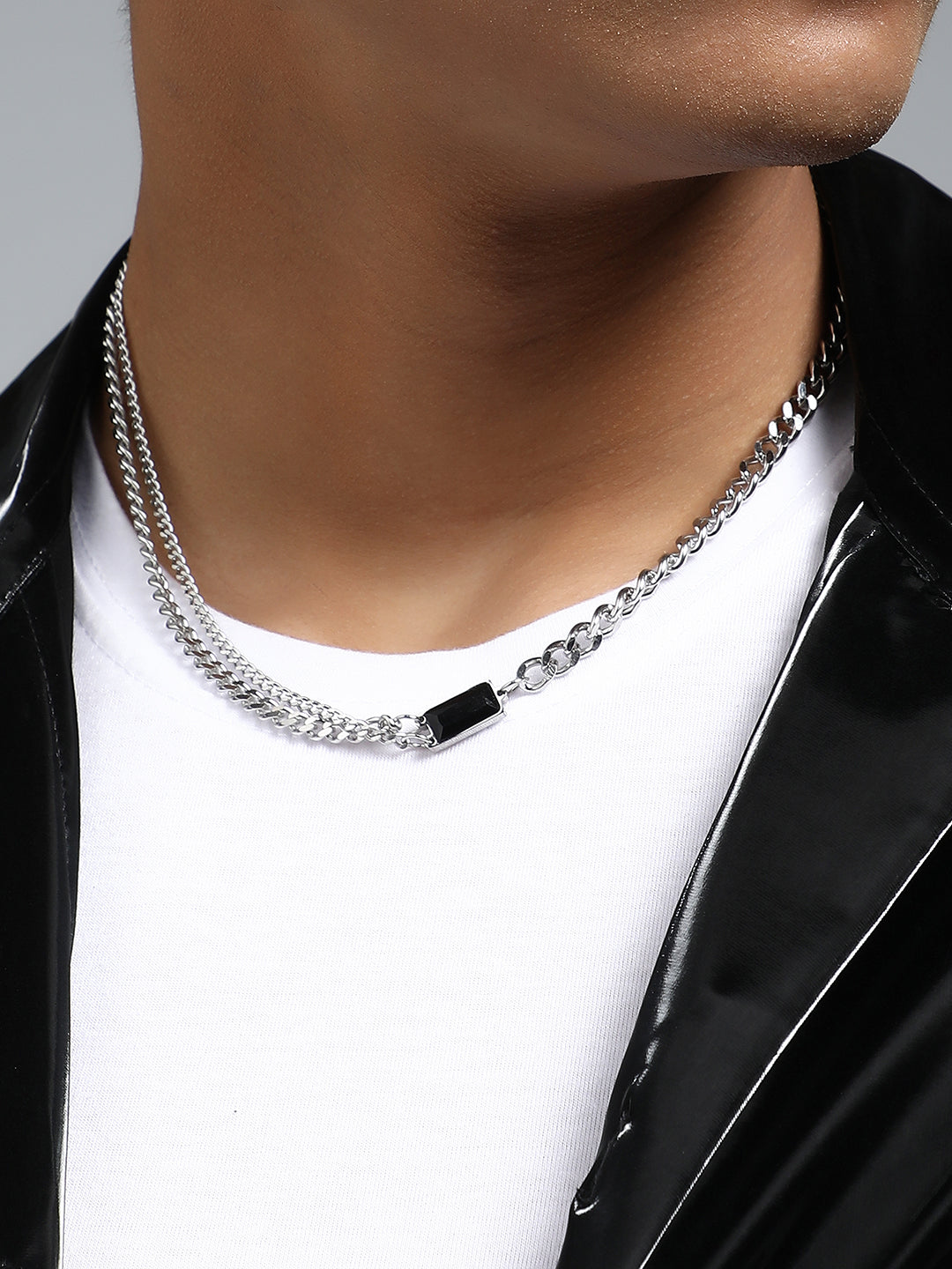The Daily Pendant Necklace - Metallic Silver