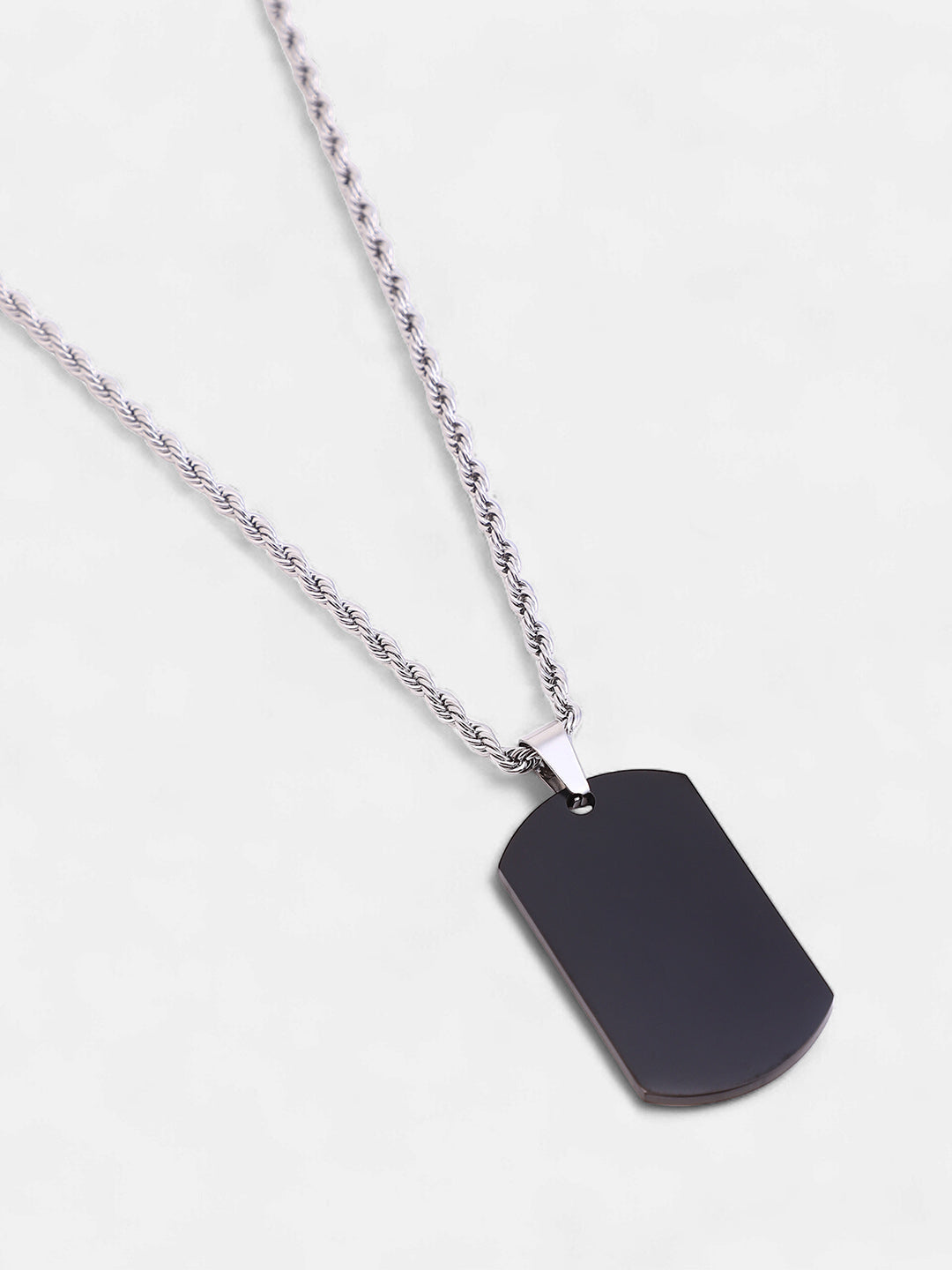 The Curve-Plate Pendant Necklace - Onyx Black